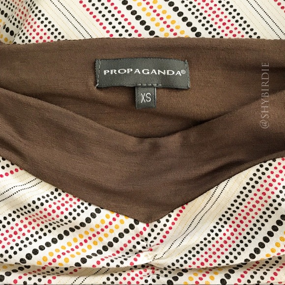 Retro Camisole Top in Zig Zag Dot Print - Picture 7 of 14